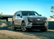 SUV “khủng long” Cadillac Escalade có thêm bản kéo dài, cùng hàng loạt tiện ích xịn sò