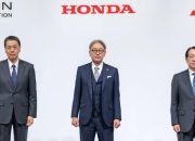 CEO Nissan Makoto Uchida sắp rời vị trí Giám đốc, mở lại khả năng sáp nhập với Honda