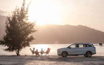 Giá xe Toyota Veloz Cross tháng 5/2025, hỗ trợ 50% lệ phí trước bạ