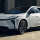 SUV điện Toyota từng về Việt Nam được nâng cấp: Đổi tên, tinh chỉnh thiết kế, mạnh tới 338 mã lực, 505km/sạc