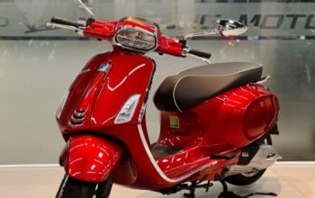 Giá xe ga Vespa Sprint giữa tháng 5/2025, khuyến mãi 7 triệu đồng