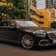 Mercedes, Tesla, Rolls-Royce bị cấm đỗ ở Anh vì… dài quá 5 mét