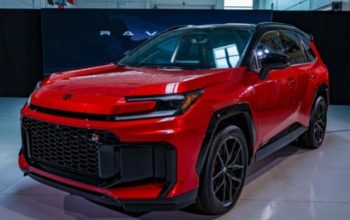 Cận cảnh Toyota RAV4 GR Sport: Chiếc SUV phá vỡ mọi khuôn mẫu