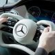 Vô lăng kiểu Tesla sắp xuất hiện trên xe Mercedes?